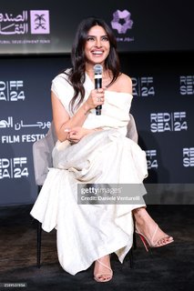 Priyanka Chopra Jonas feet photo thumbnail