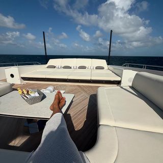 Priyanka Chopra Jonas feet photo thumbnail