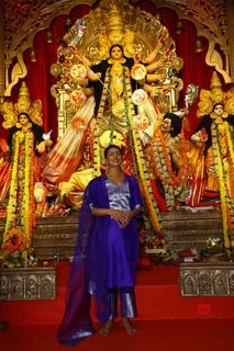 Priyanka Chopra Jonas feet photo thumbnail