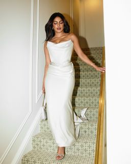 Priyanka Chopra Jonas feet photo 16