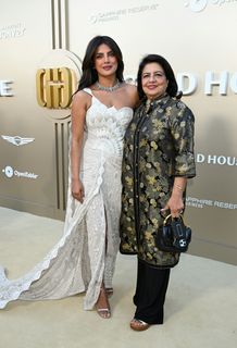 Priyanka Chopra Jonas feet photo 7