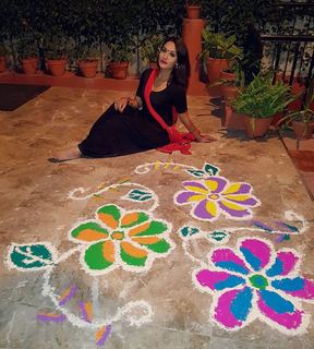 Priyanka Karki feet photo 18