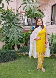 Priyanka Karki feet photo 13