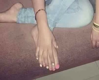 Priyanka Karki feet photo 9