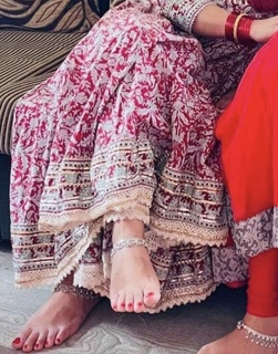 Priyanka Karki feet photo 7