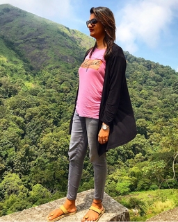 Priyanka Nair feet photo 10