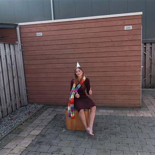 Puck Moonen feet photo 2