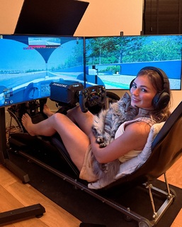 Puck Moonen feet photo 1