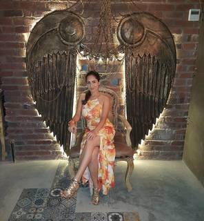 Puja Banerjee feet photo 14