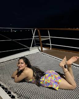 Puja Banerjee feet photo 19