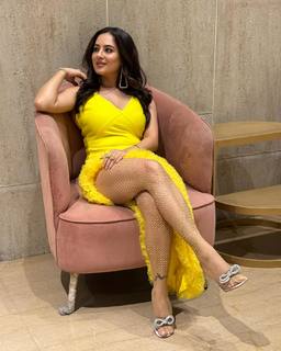Puja Banerjee feet photo 18