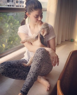 Puja Gupta feet photo 17