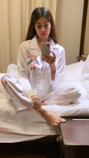 Puja Gupta feet photo 15