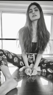 Puja Gupta feet photo 20