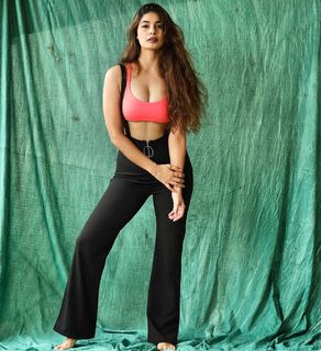Puja Gupta feet photo 14