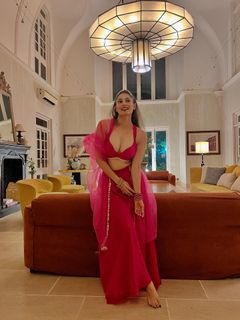 Puja Gupta feet photo 1