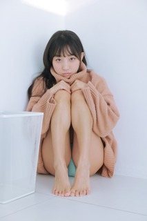 Pyo Eun-Ji feet photo 1