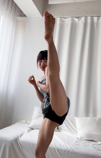 Pyo Eun-Ji feet photo 16