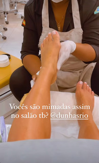 Pérola Faria feet photo 4
