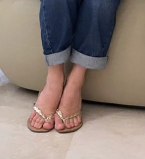 Pérola Faria feet photo 10
