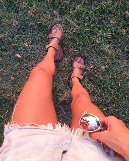 Pía Slapka feet photo 1