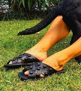 Pía Slapka feet photo 1
