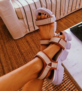 Pía Slapka feet photo 13