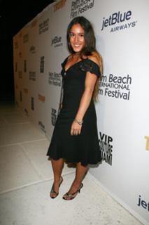 Q'orianka Kilcher feet photo 1