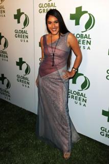 Q'orianka Kilcher feet photo 1