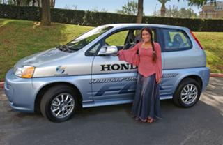 Q'orianka Kilcher feet photo 3