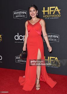 Q'orianka Kilcher feet photo 18