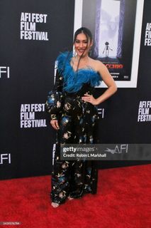 Q'orianka Kilcher feet photo 15