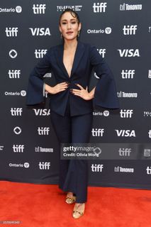 Q'orianka Kilcher feet photo 4