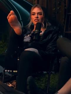 QTCinderella feet photo thumbnail