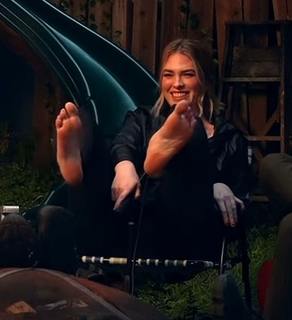 QTCinderella feet photo thumbnail