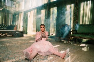 QTCinderella feet photo thumbnail