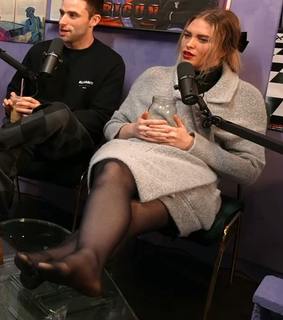 QTCinderella feet photo thumbnail