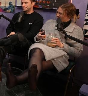 QTCinderella feet photo thumbnail