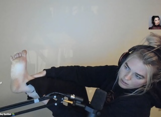 QTCinderella feet photo thumbnail