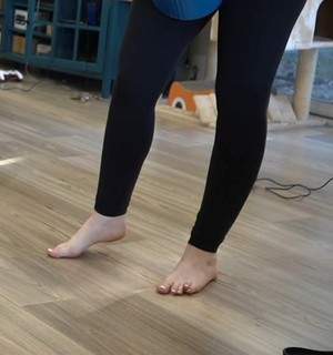 QTCinderella feet photo thumbnail
