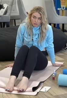 QTCinderella feet photo thumbnail