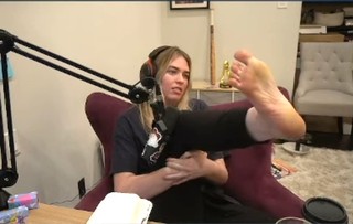 QTCinderella feet photo thumbnail