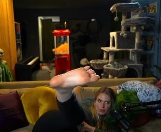QTCinderella feet photo thumbnail