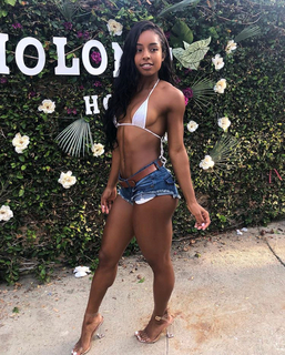 Qimmah Russo feet photo thumbnail