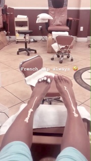 Qimmah Russo feet photo thumbnail