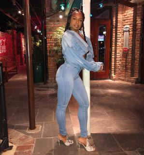 Qimmah Russo feet photo thumbnail