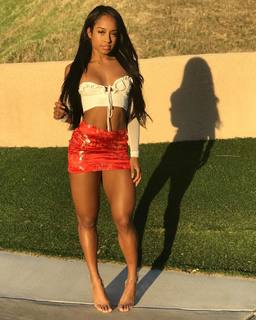 Qimmah Russo feet photo thumbnail