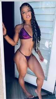 Qimmah Russo feet photo thumbnail