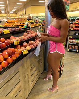 Qimmah Russo feet photo thumbnail