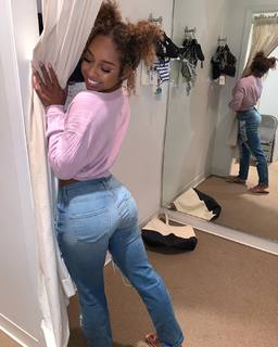 Qimmah Russo feet photo thumbnail